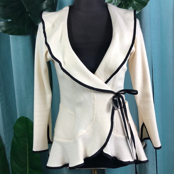 Katrin Leblond Jackets & Blazers - Katrin Leblond top blazer